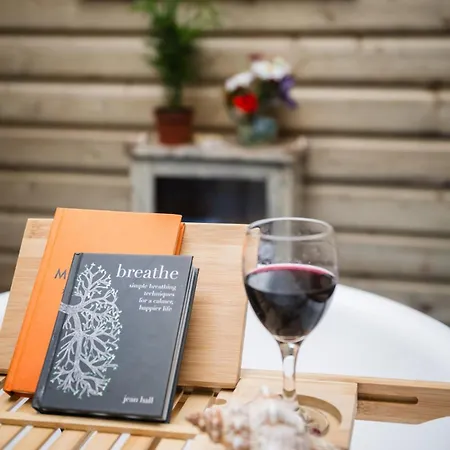 شقة The Stall At Casaclarig - West Cork With Sauna